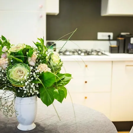 Toffee Mombello - Seven Appartement San Remo